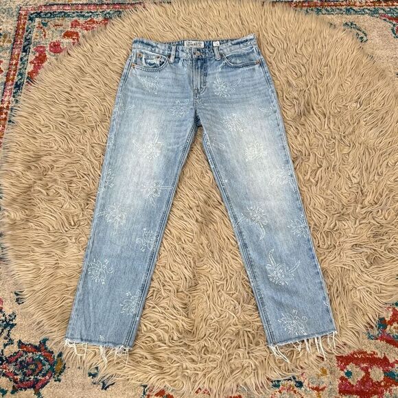 Lucky Brand Sienna Slim Boyfriend Jeans size 6/28 - Picture 1 of 6